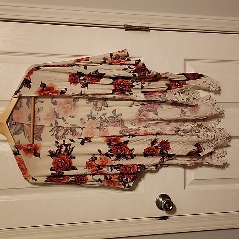 Charlotte Russe Rose Print Cardigan Duster